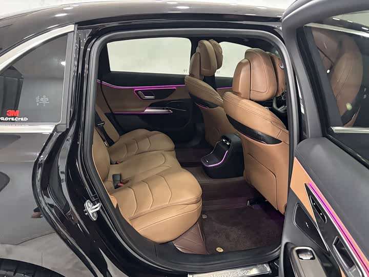 Mercedes-Benz E-Class Hybrid 2024 2024款 E 350 e L 插电式混合动力运动轿车