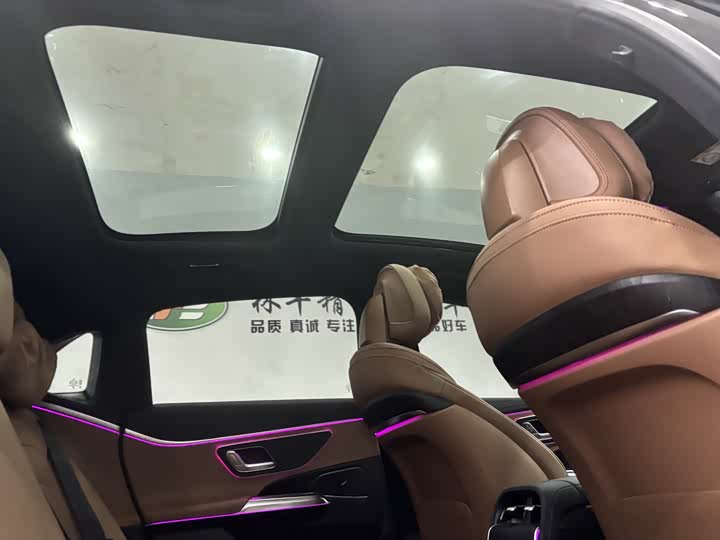 Mercedes-Benz E-Class Hybrid 2024 2024款 E 350 e L 插电式混合动力运动轿车