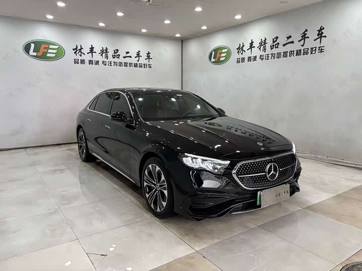 Mercedes-Benz E-Class Hybrid 2024 2024款 E 350 e L 插电式混合动力运动轿车