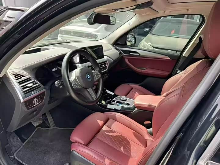 2024 BMW iX3