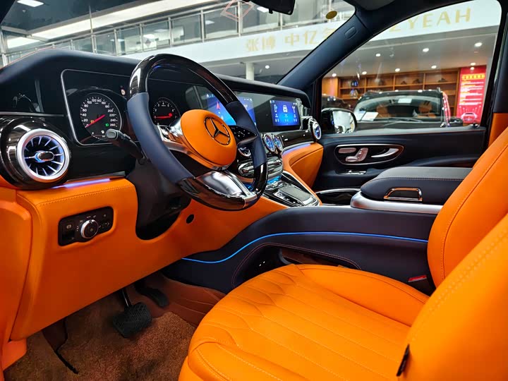 Mercedes-Benz Vito 2024 2024款 2.0T 商务版 7座