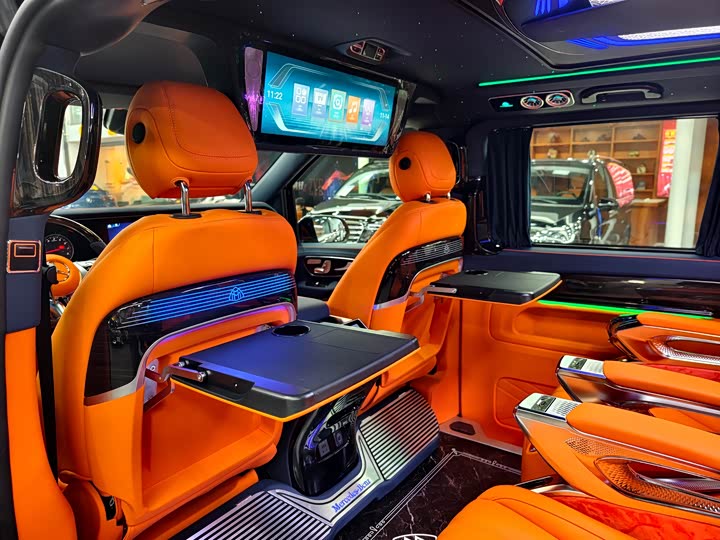 Mercedes-Benz Vito 2024 2024款 2.0T 商务版 7座