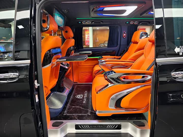 Mercedes-Benz Vito 2024 2024款 2.0T 商务版 7座