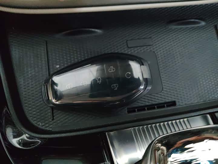 Denza D9 2025 2025款 DM-i 智驾版 1020 四驱尊贵型