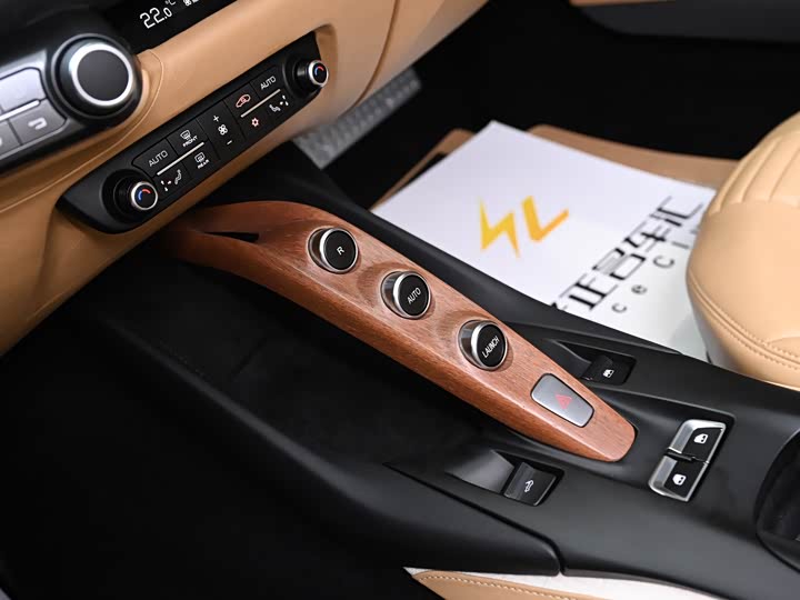 Ferrari 812 2020 2020款 6.5L GTS