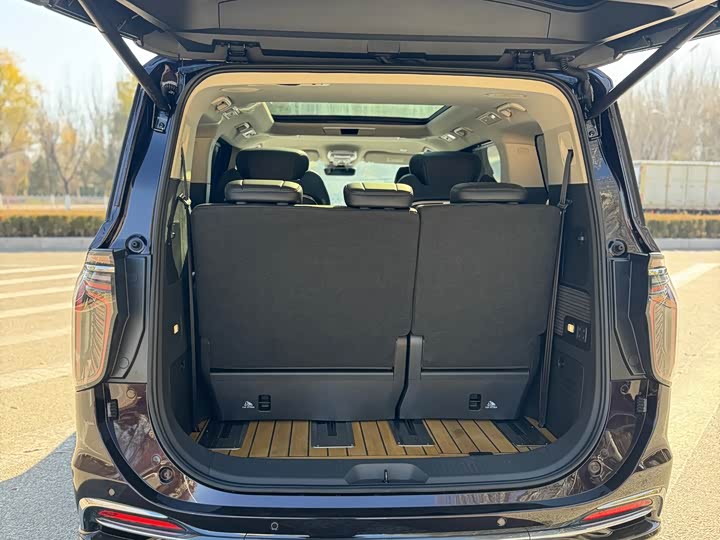 Hongqi HQ9 2023 2023款 2.0T 智联旗享版