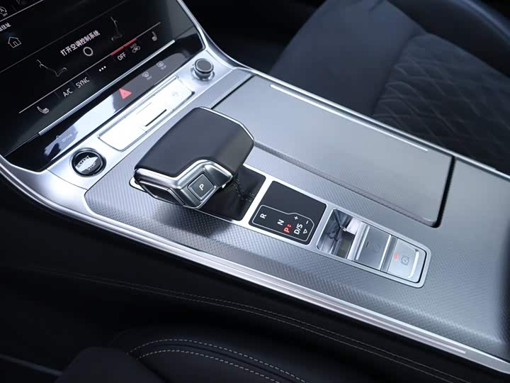 Audi A7L 2024 2024款 45 TFSI quattro 奢享型
