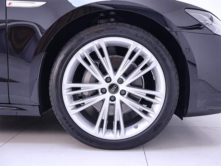 Audi A7L 2024 2024款 45 TFSI quattro 奢享型