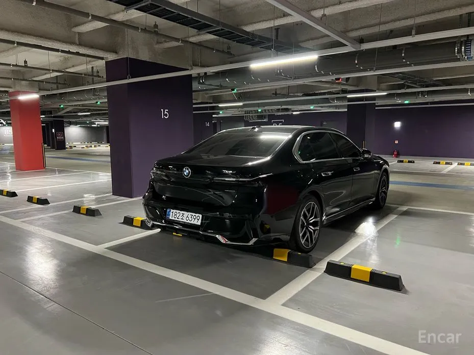 BMW 7 Series 2022 740d xDrive M Sport