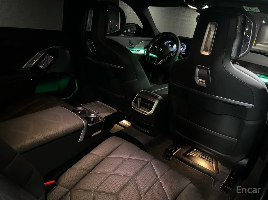 BMW 7 Series 2022 740d xDrive M Sport