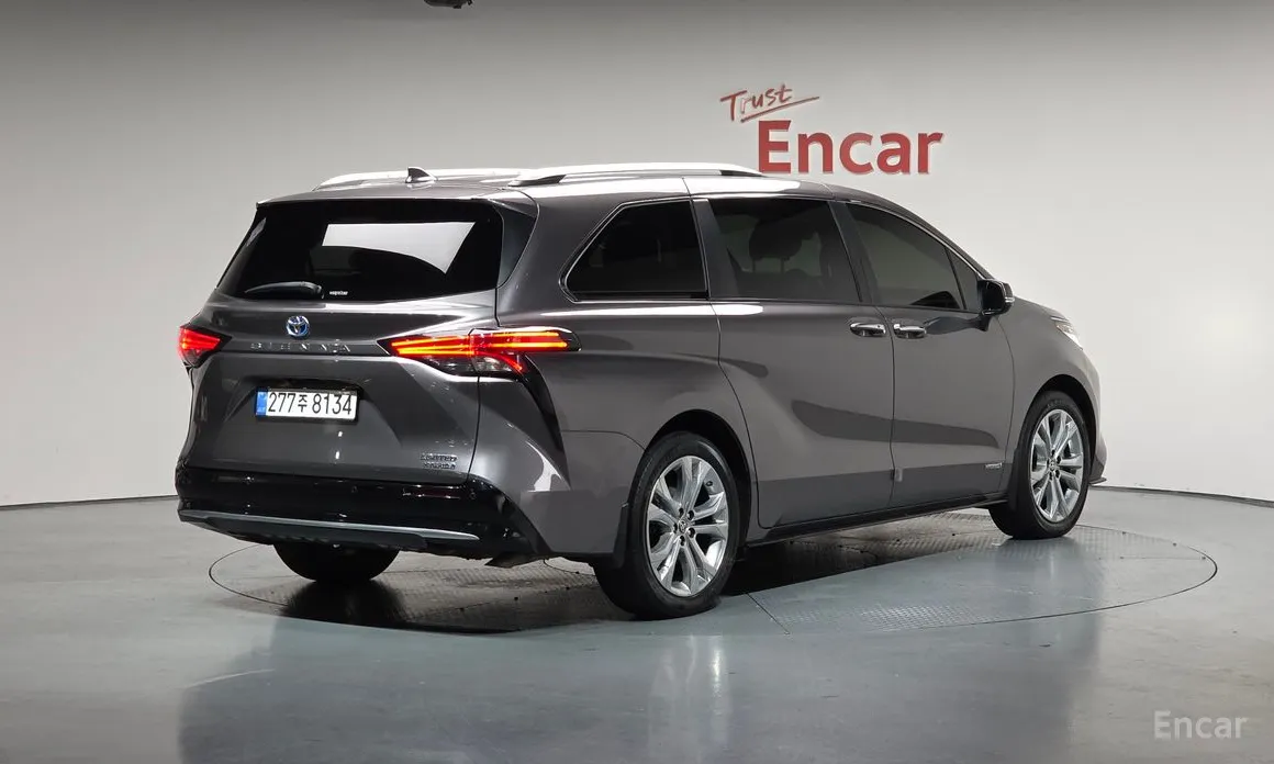 Toyota Sienna 2020 2.5 Hybrid 2WD