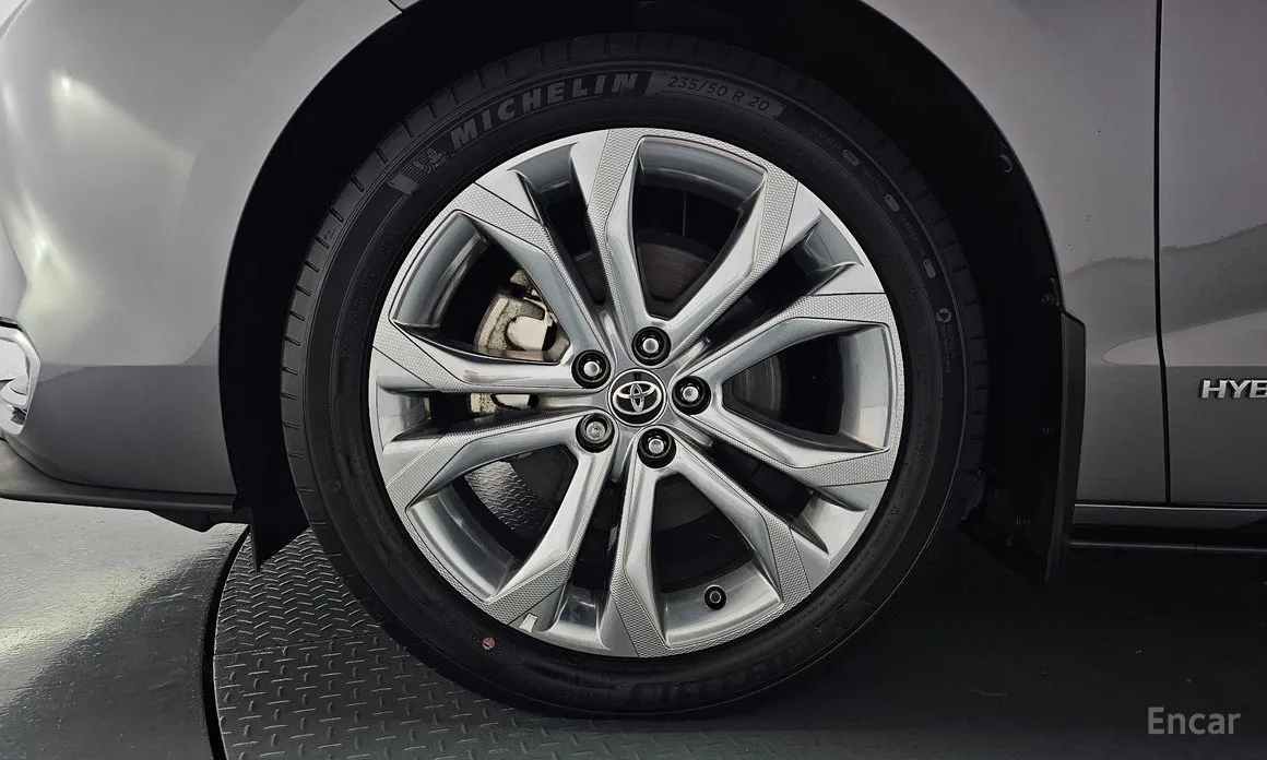 Toyota Sienna 2020 2.5 Hybrid 2WD