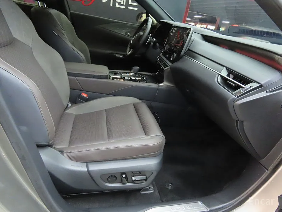 Lexus RX 2023 Luxury