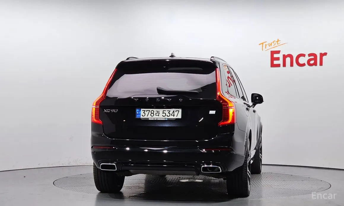 Volvo XC90 2016 T8 R-Design Hybrid