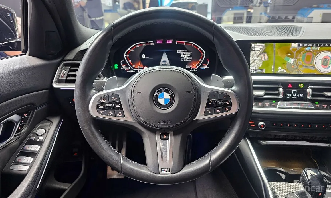 BMW 3 Series 2019 320i M Sport