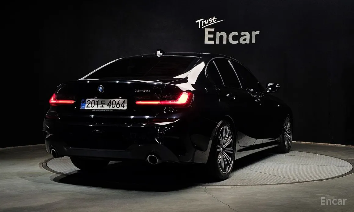 BMW 3 Series 2019 320i M Sport