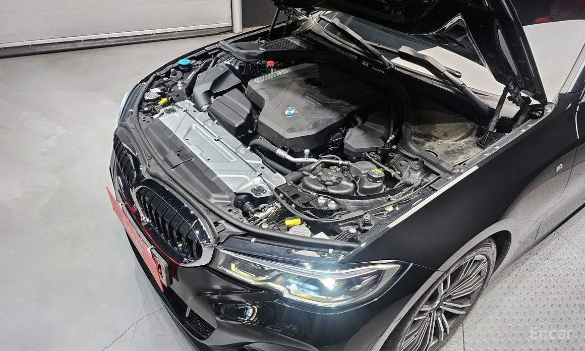 BMW 3 Series 2019 320i M Sport