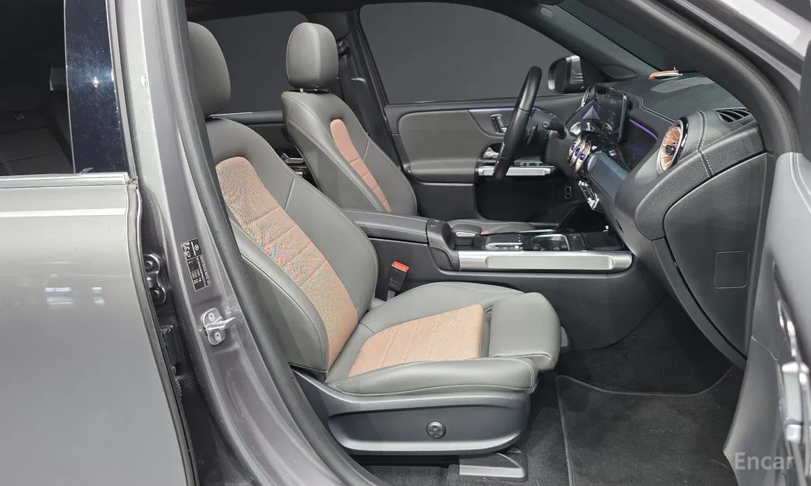 Mercedes-Benz EQB 2022 EQB300 4MATIC