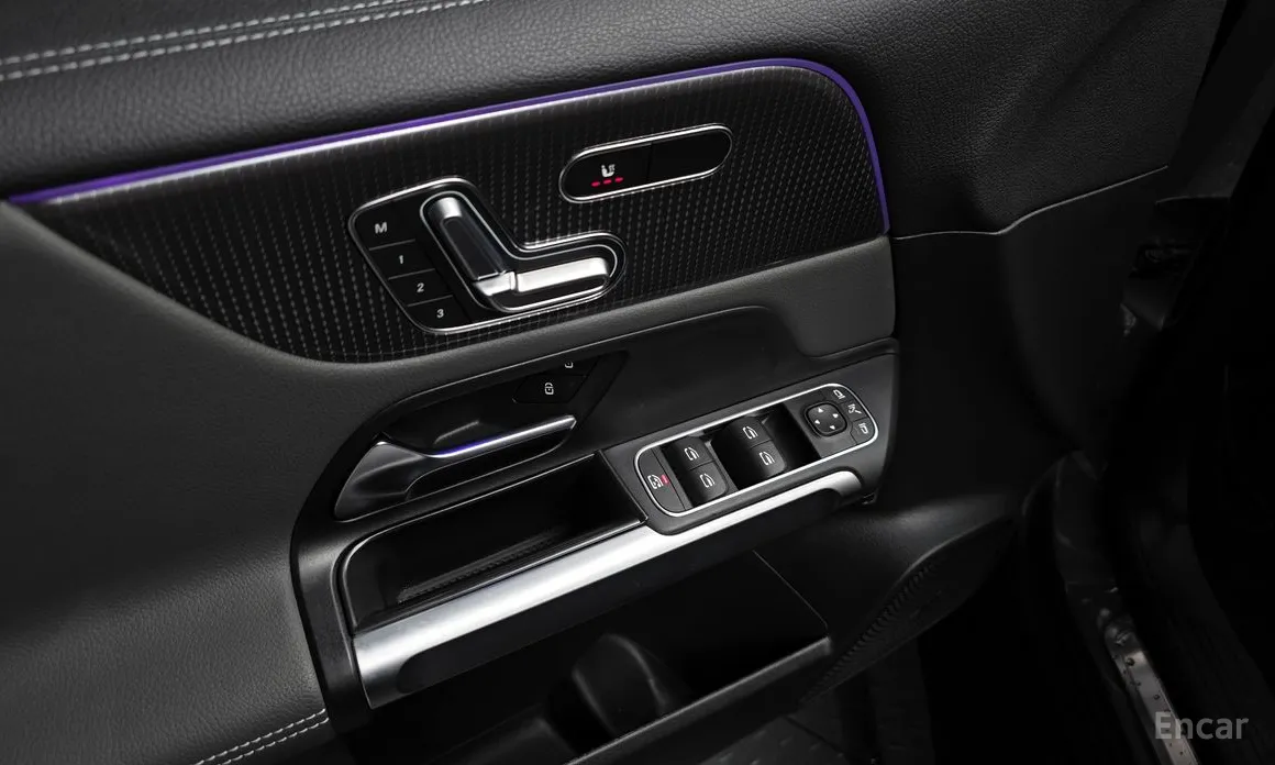 Mercedes-Benz EQB 2022 EQB300 4MATIC