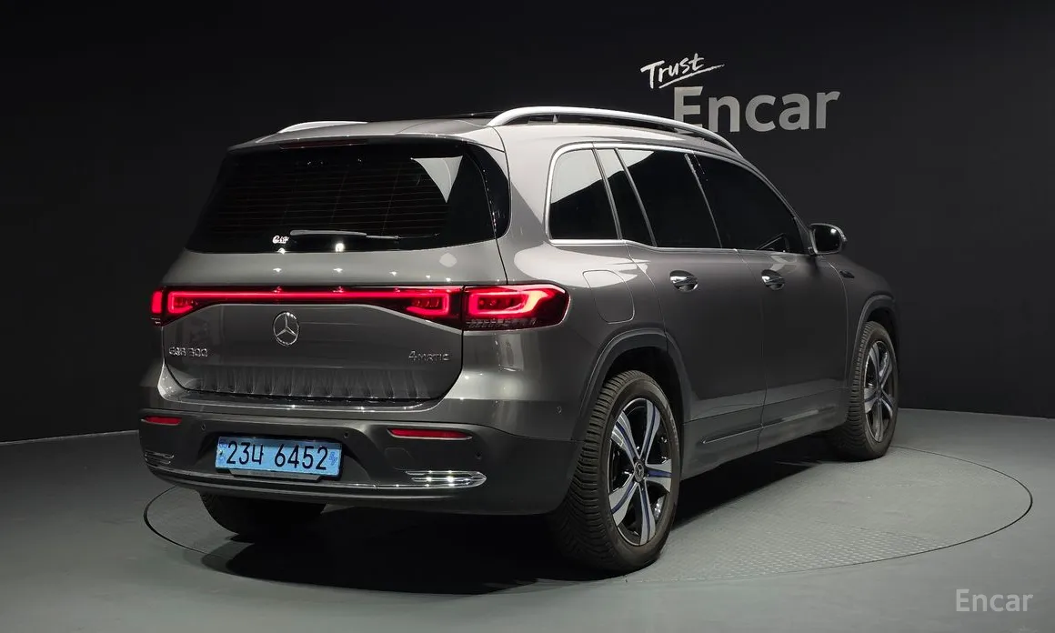 2022 Mercedes-Benz EQB