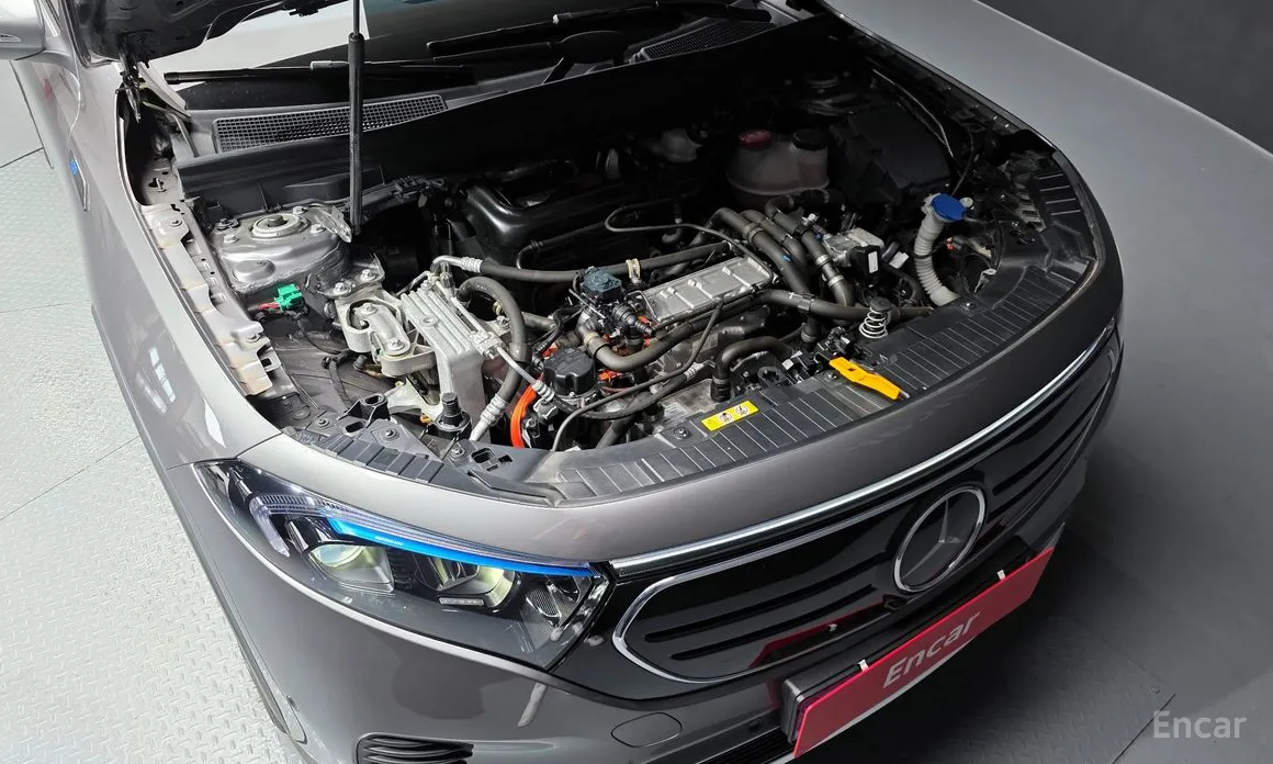 Mercedes-Benz EQB 2022 EQB300 4MATIC