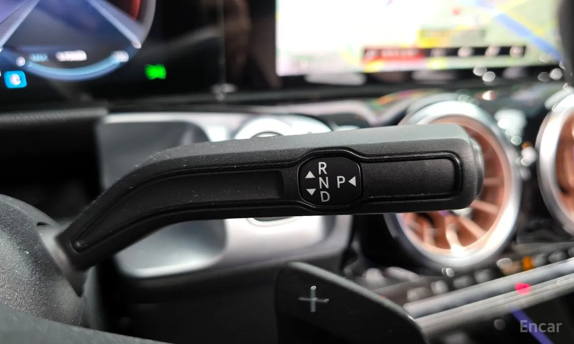 Mercedes-Benz EQB 2022 EQB300 4MATIC