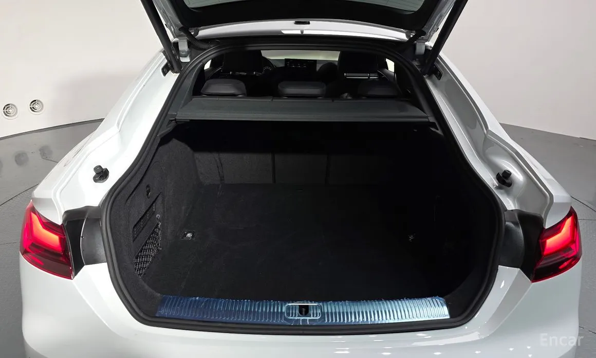 Audi A5 2017 40 TFSI Quattro Premium Sportback