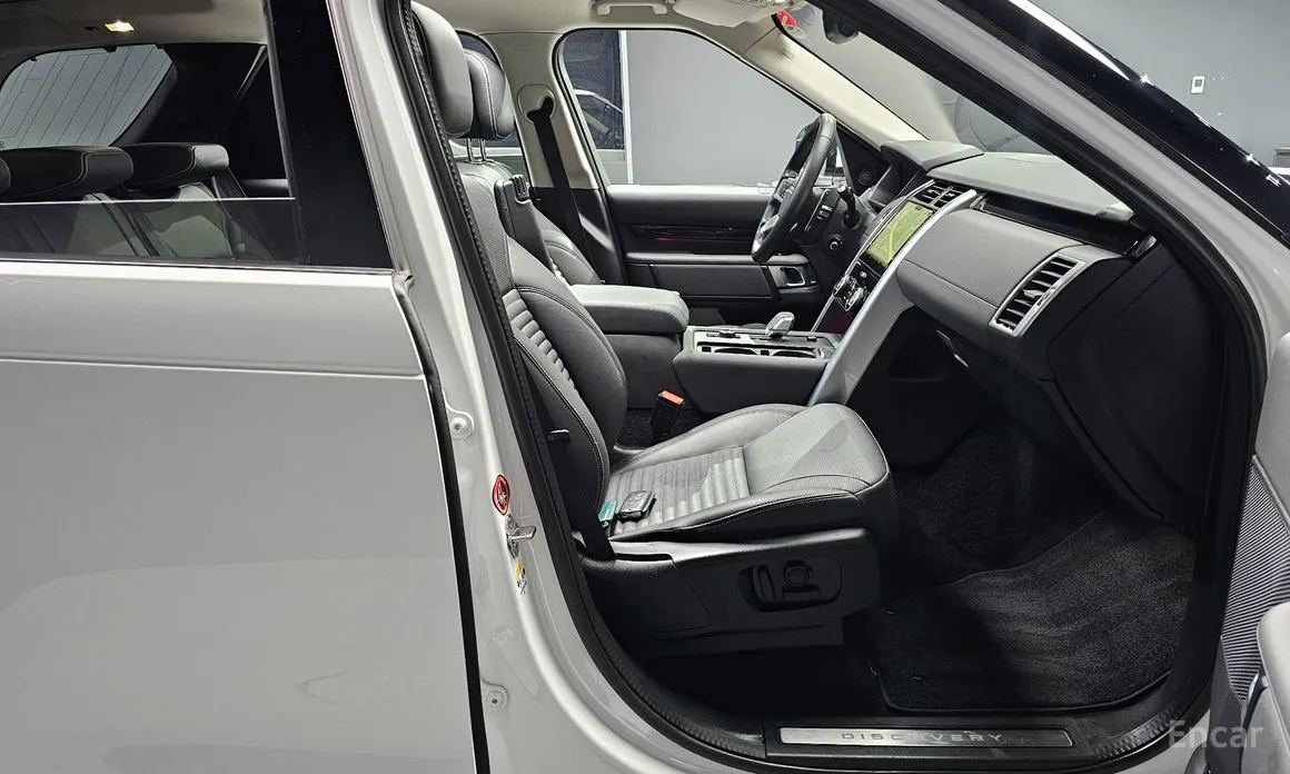 Land Rover Discovery 2017 D250 SE