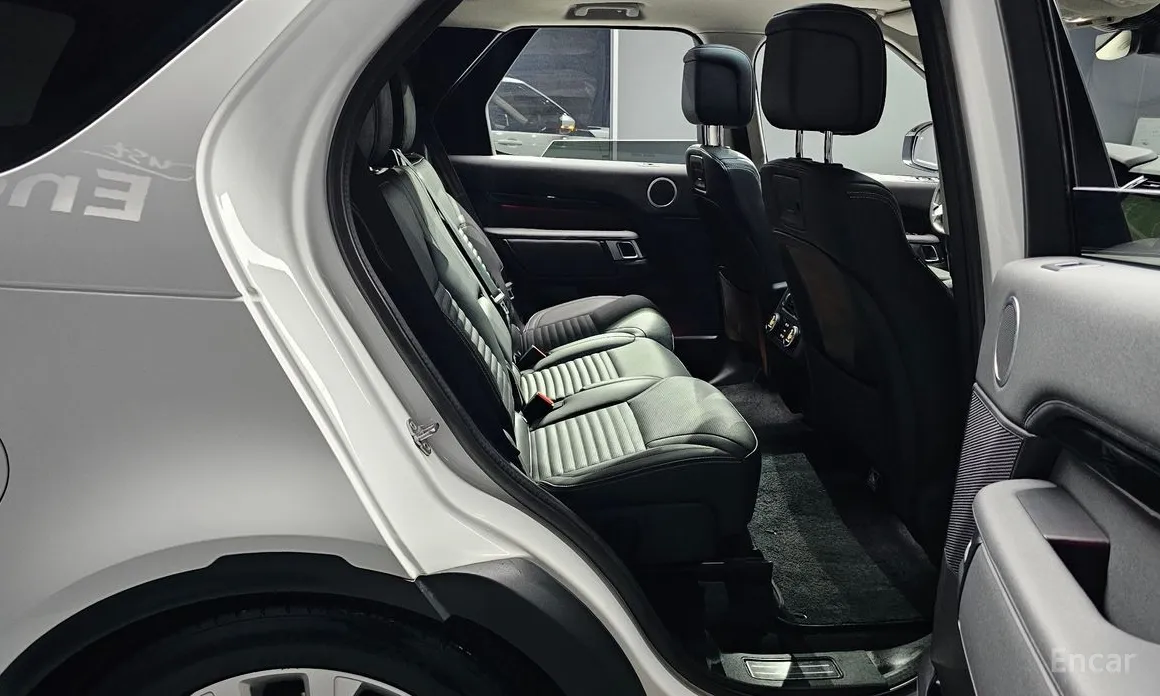 Land Rover Discovery 2017 D250 SE