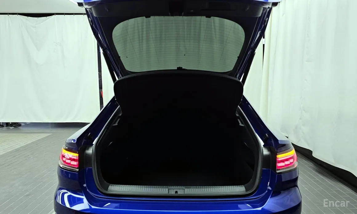 Volkswagen Arteon 2018 2.0 TDI R-LIINE 4Motion