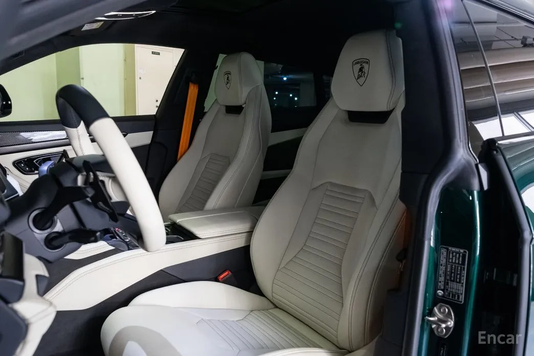 Lamborghini Urus 2018 4.0 V8 SE