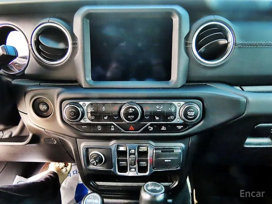 Jeep Wrangler 2018 2.0 Overland 4Door