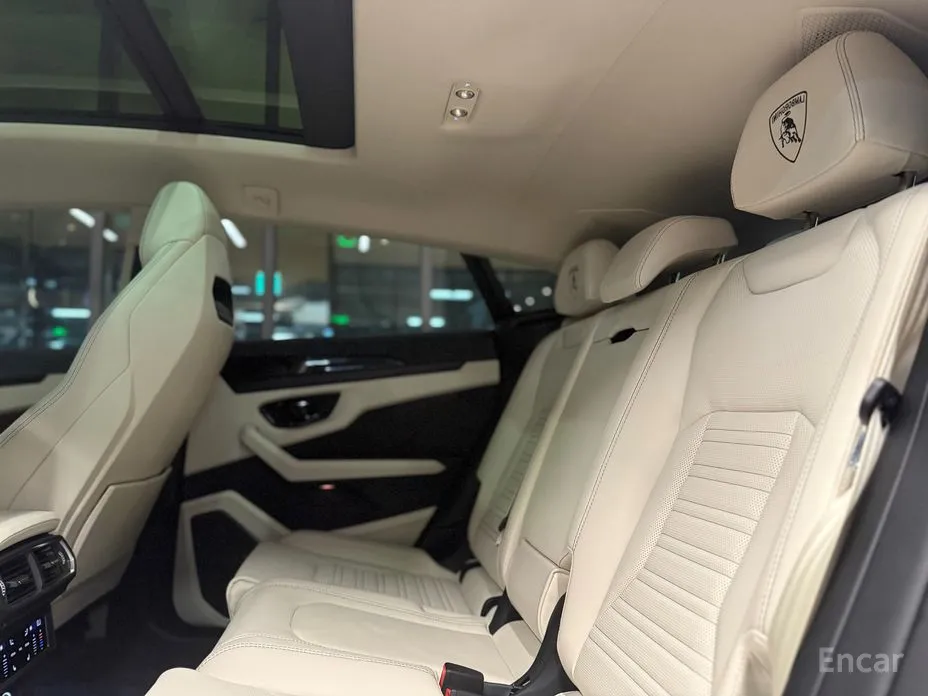 Lamborghini Urus 2018 4.0 V8 SE