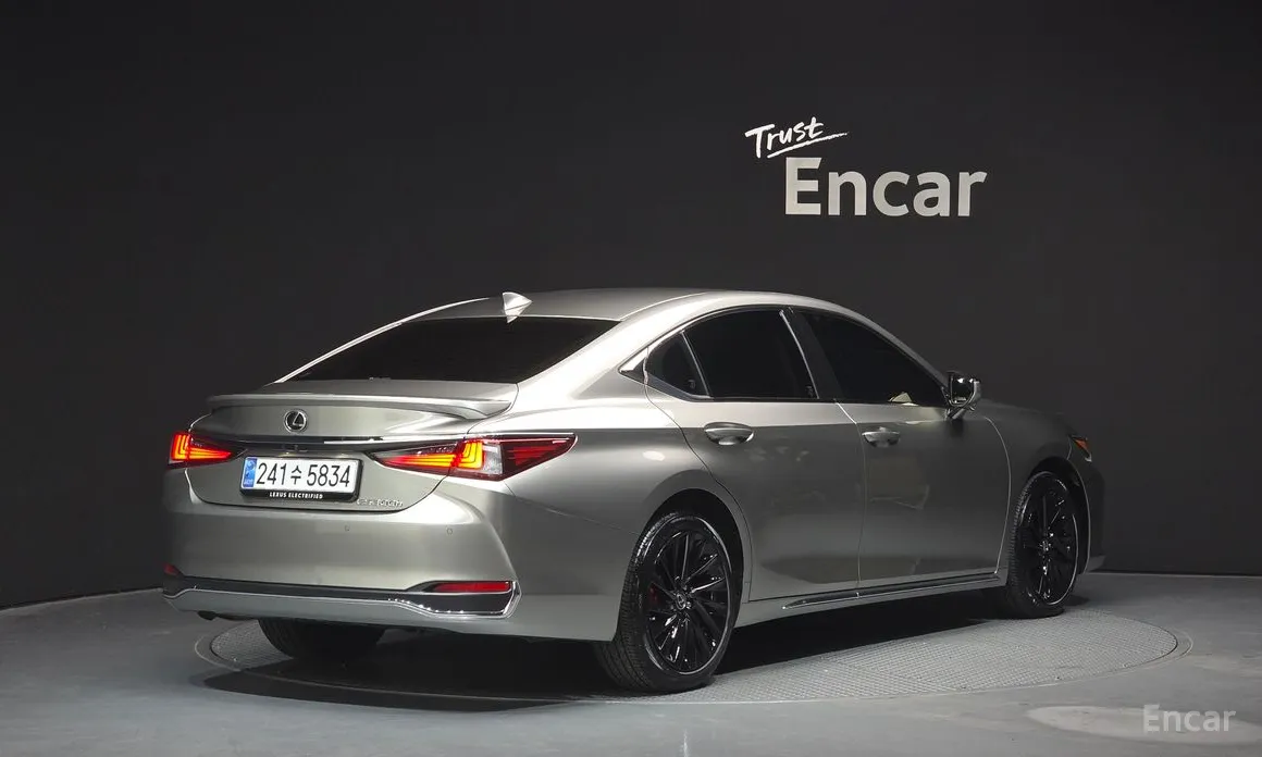 Lexus ES 2018 Executive