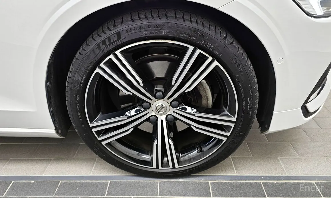 Volvo S60 2019 B5 Inscription