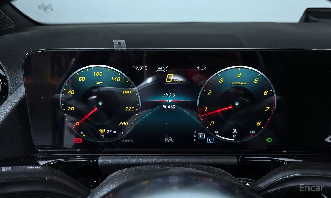 Mercedes-Benz GLA-Class 2020 GLA250 4MATIC