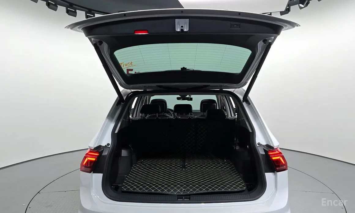 Volkswagen Tiguan 2018 2.0 TSI Prestige