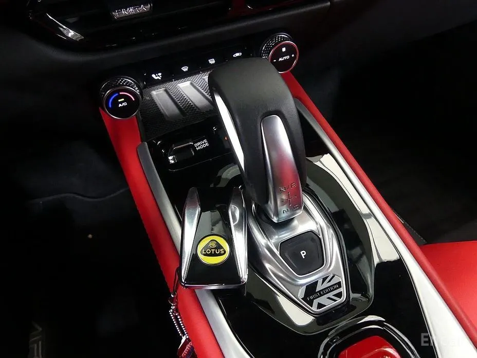 Lotus Emira 2021 3.5