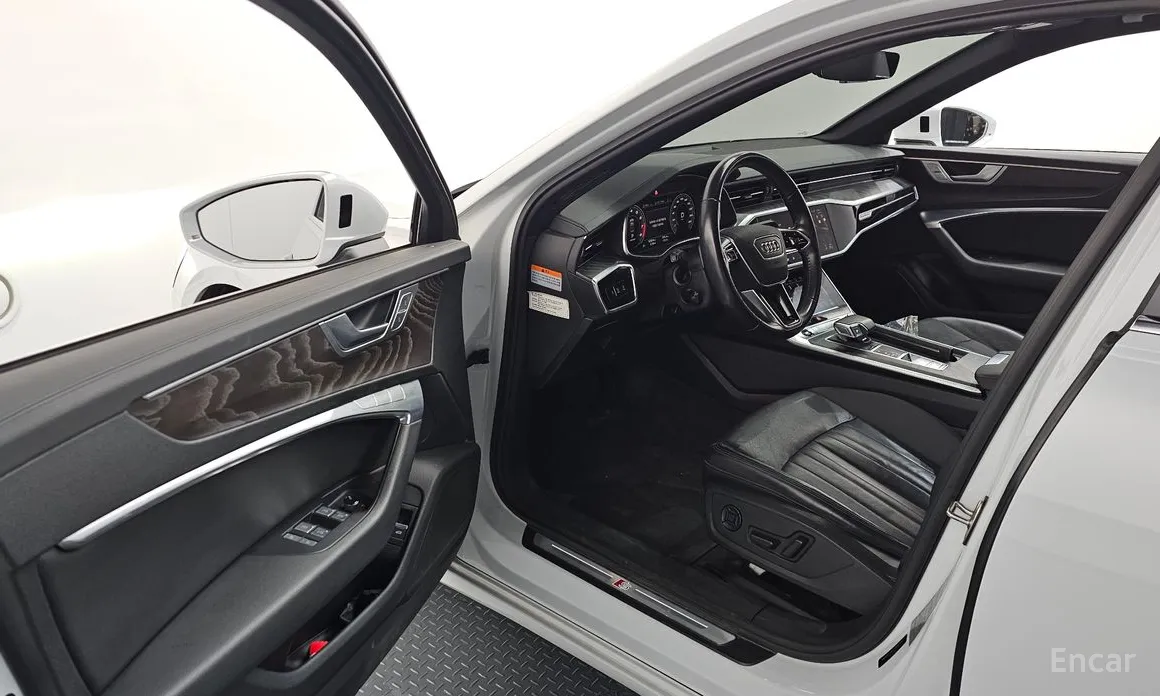 Audi A6 2019 45 TFSI Quattro Premium