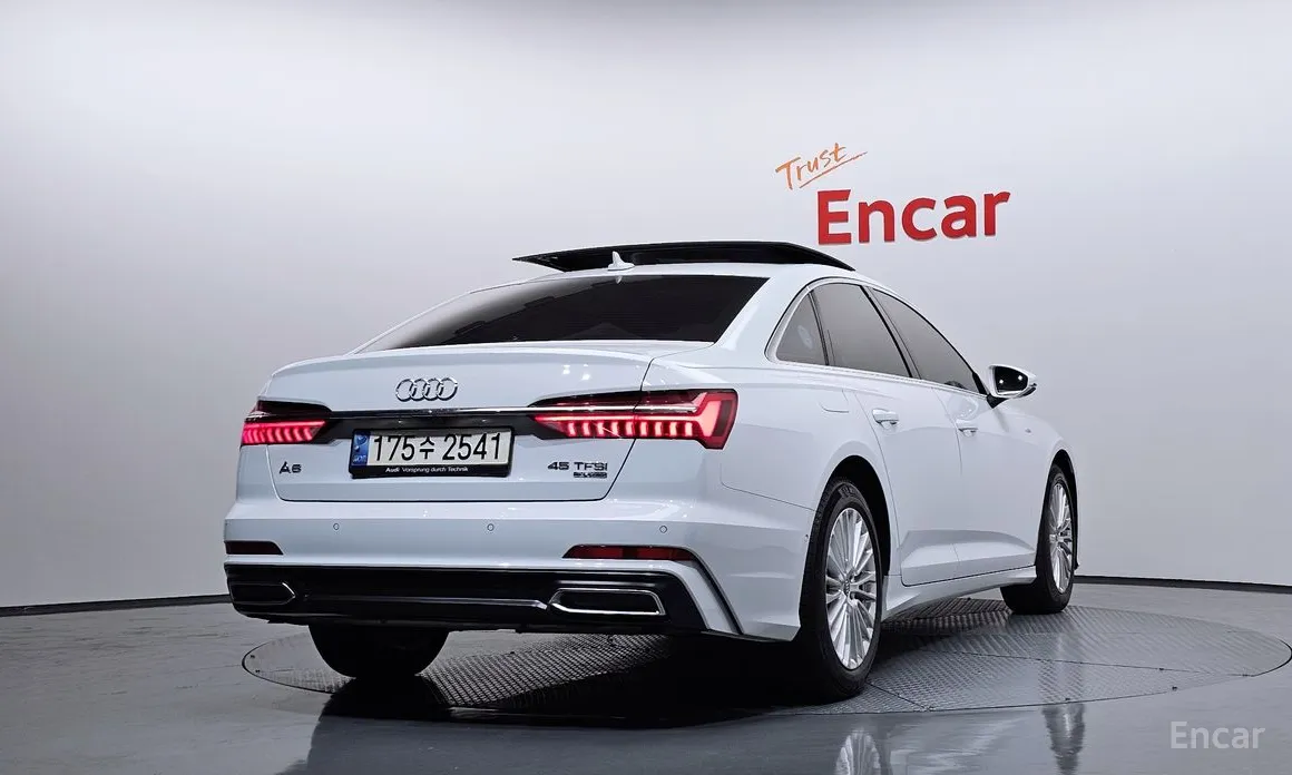 Audi A6 2019 45 TFSI Quattro Premium