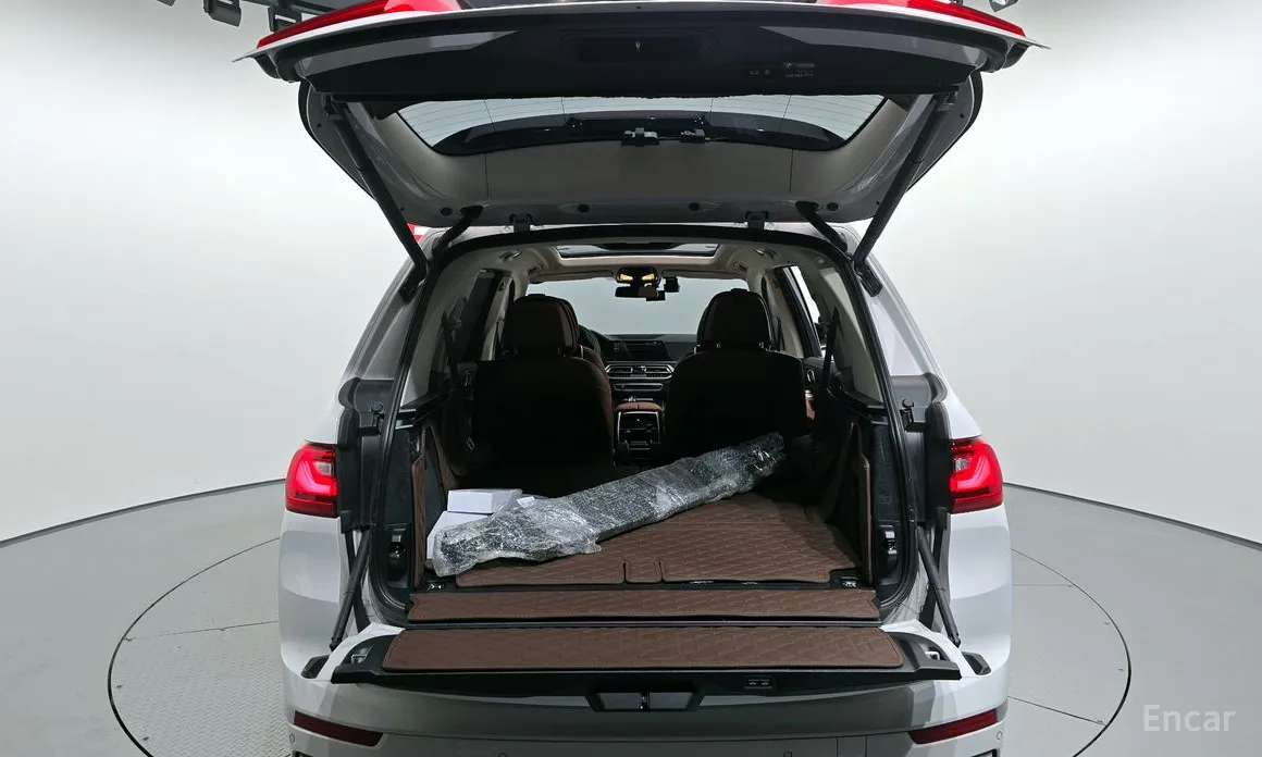 BMW X7 2019 xDrive 40i Design Pure Excellence 6-Seater