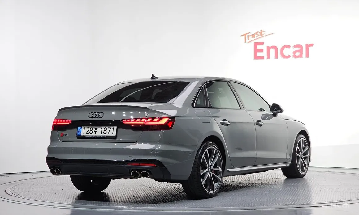 Audi S4 2021 3.0 TFSI Quattro