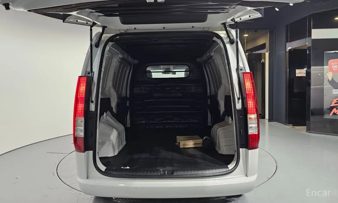 Hyundai Staria 2021 Cargo 3-Seater