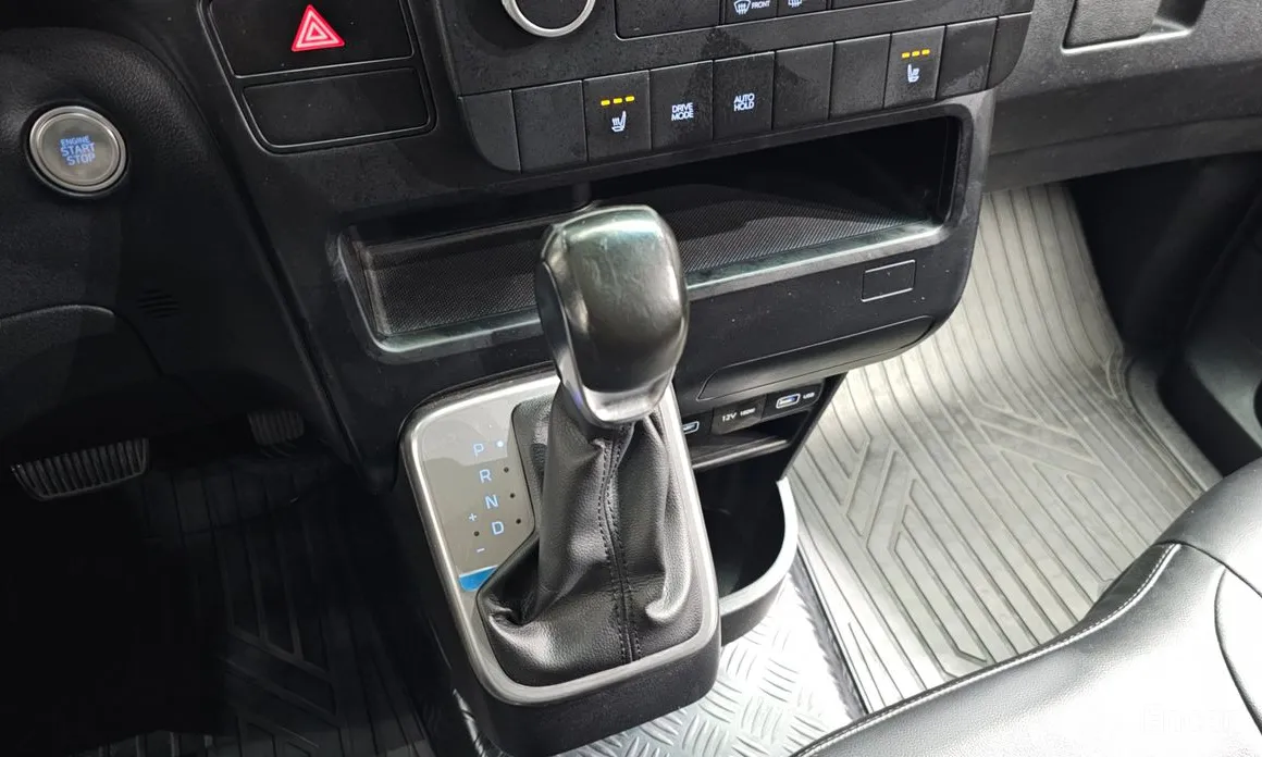 Hyundai Staria 2021 Cargo 3-Seater