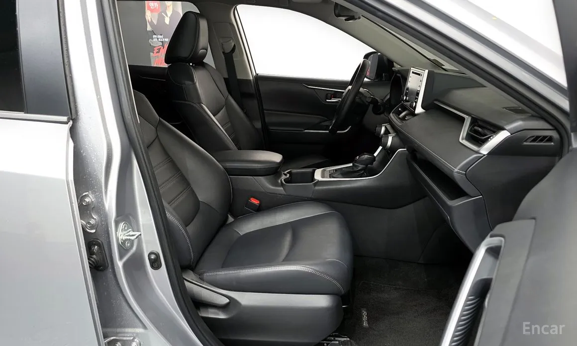 Toyota RAV4 2019 2.5 2WD Hybrid