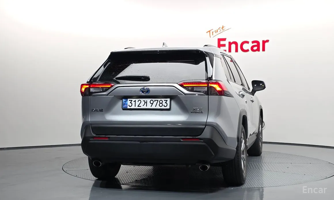 Toyota RAV4 2019 2.5 2WD Hybrid