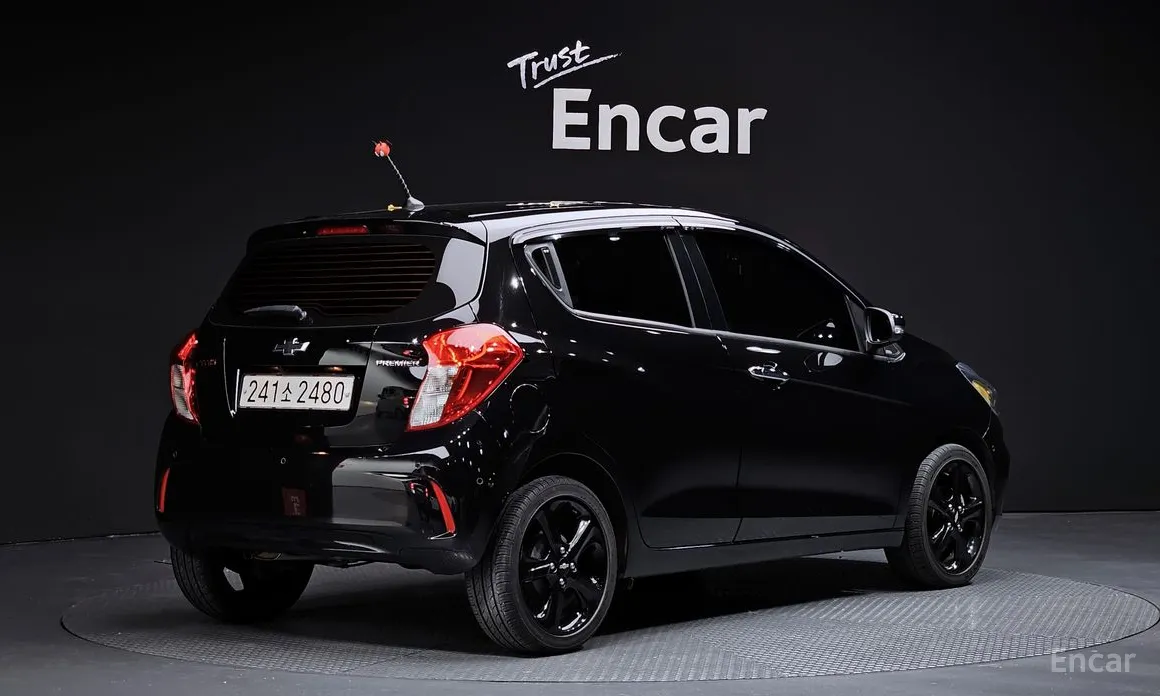 Chevrolet Spark 2018 Red Pick Edition