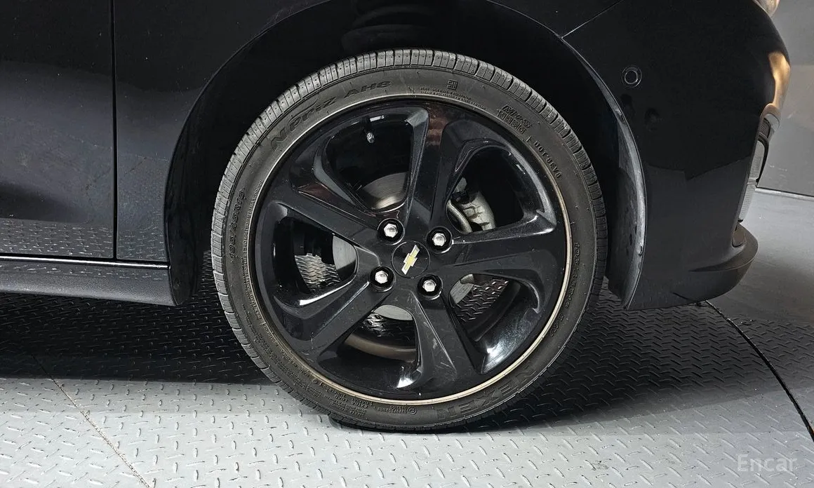 Chevrolet Spark 2018 Red Pick Edition