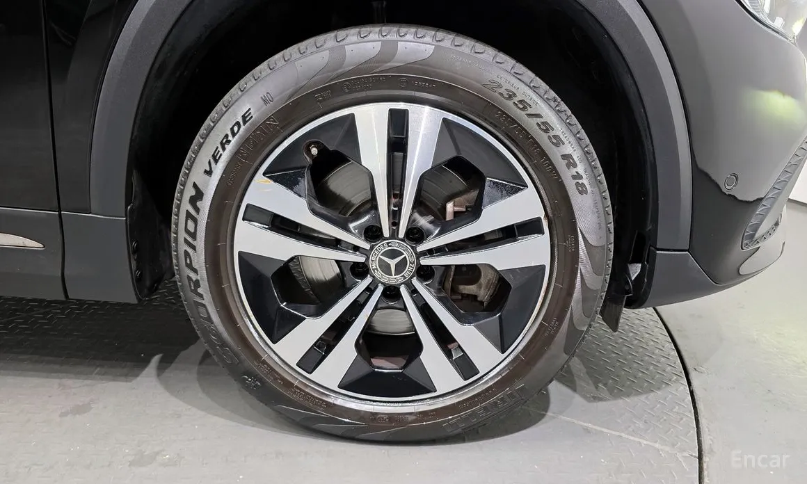 Mercedes-Benz GLA-Class 2020 GLA220