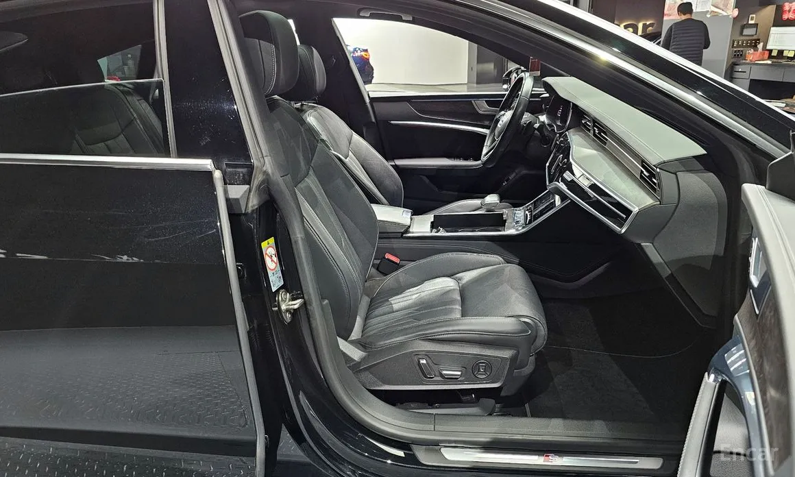 Audi A7 2018 55 TFSI Quattro Premium